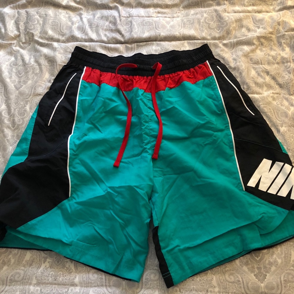 Nike Vintage Windbreaker Shorts Sz XXL